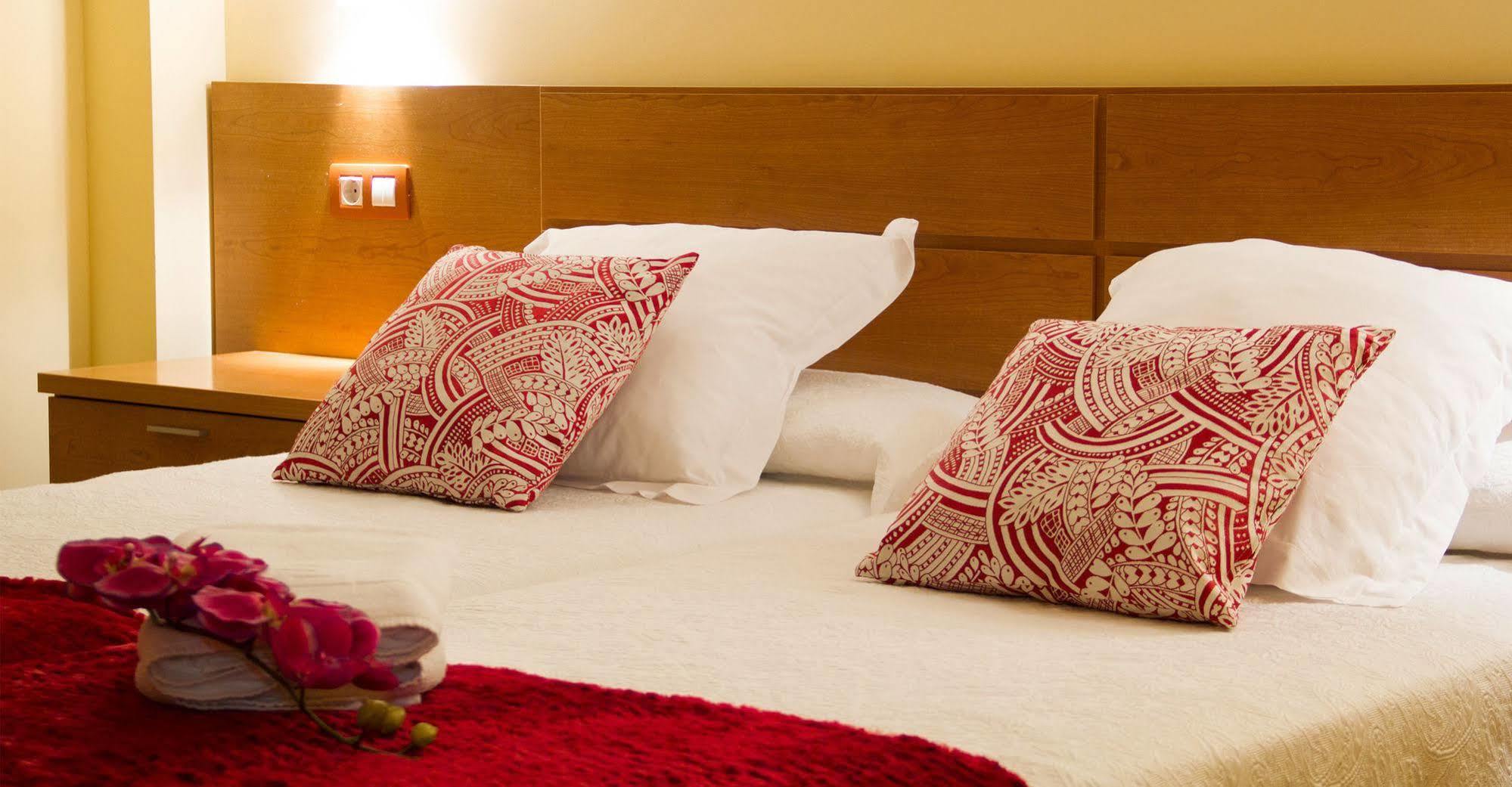 Apartamentos Cean Bermudez Gijon Ngoại thất bức ảnh